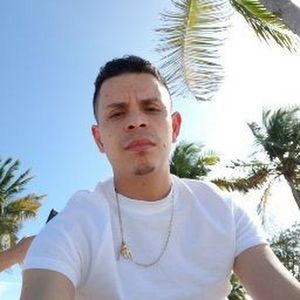 Meet your Posher, Cesar